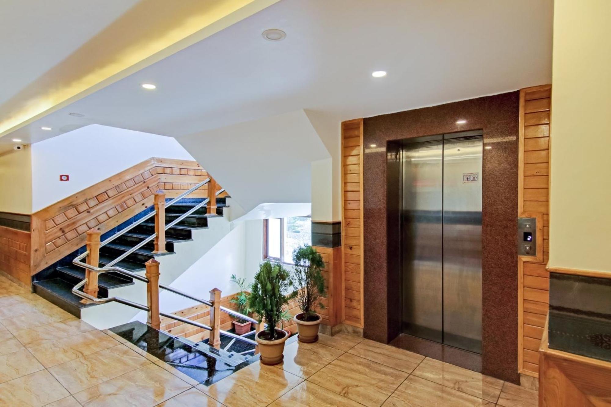 מלון מנאלי Townhouse Oak Rohtang Heights מראה חיצוני תמונה
